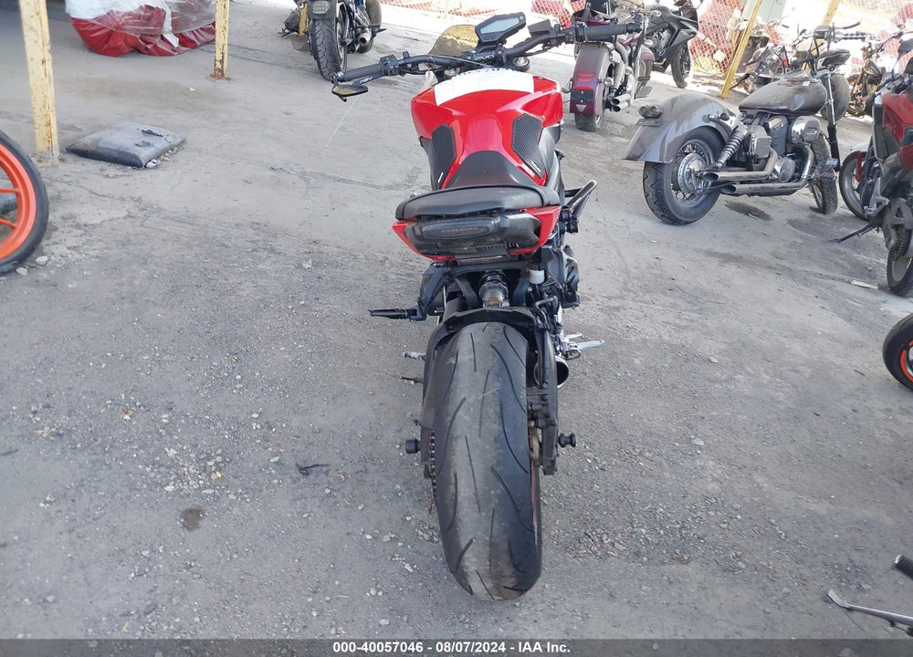2014 YAMAHA FZ09 C VIN: JYARN33Y8EA000904