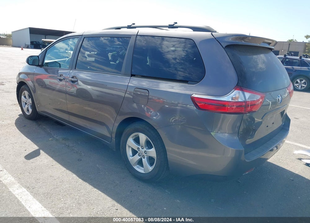 2015 TOYOTA SIENNA LE 8 PASSENGER VIN: 5TDKK3DC4FS638833
