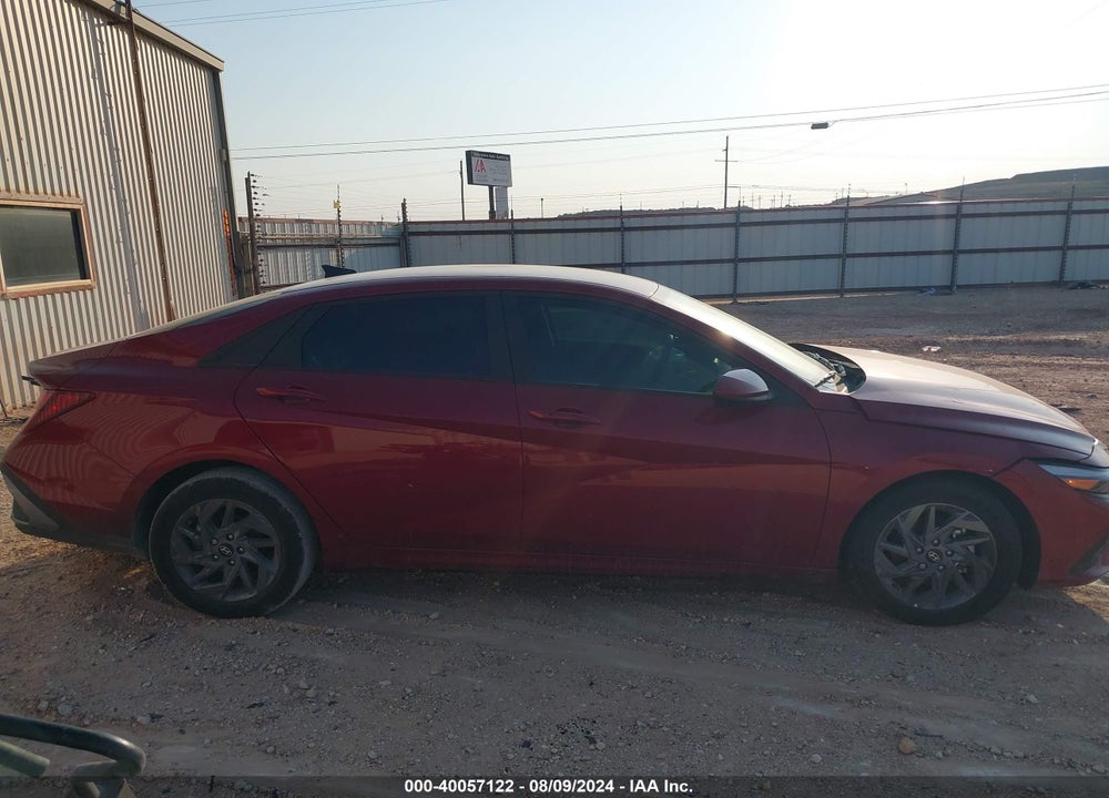 2024 HYUNDAI ELANTRA SEL VIN: KMHLM4DG4RU701349