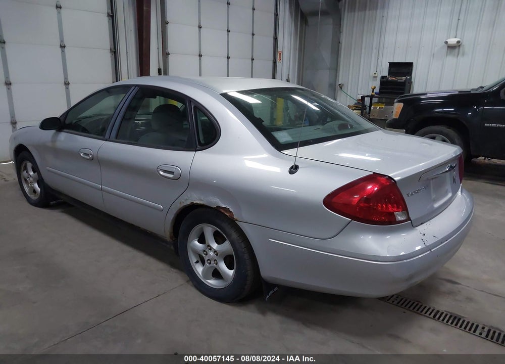 2001 FORD TAURUS SES VIN: 1FAFP55U61G261744