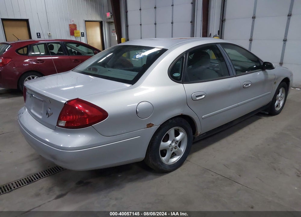 2001 FORD TAURUS SES VIN: 1FAFP55U61G261744