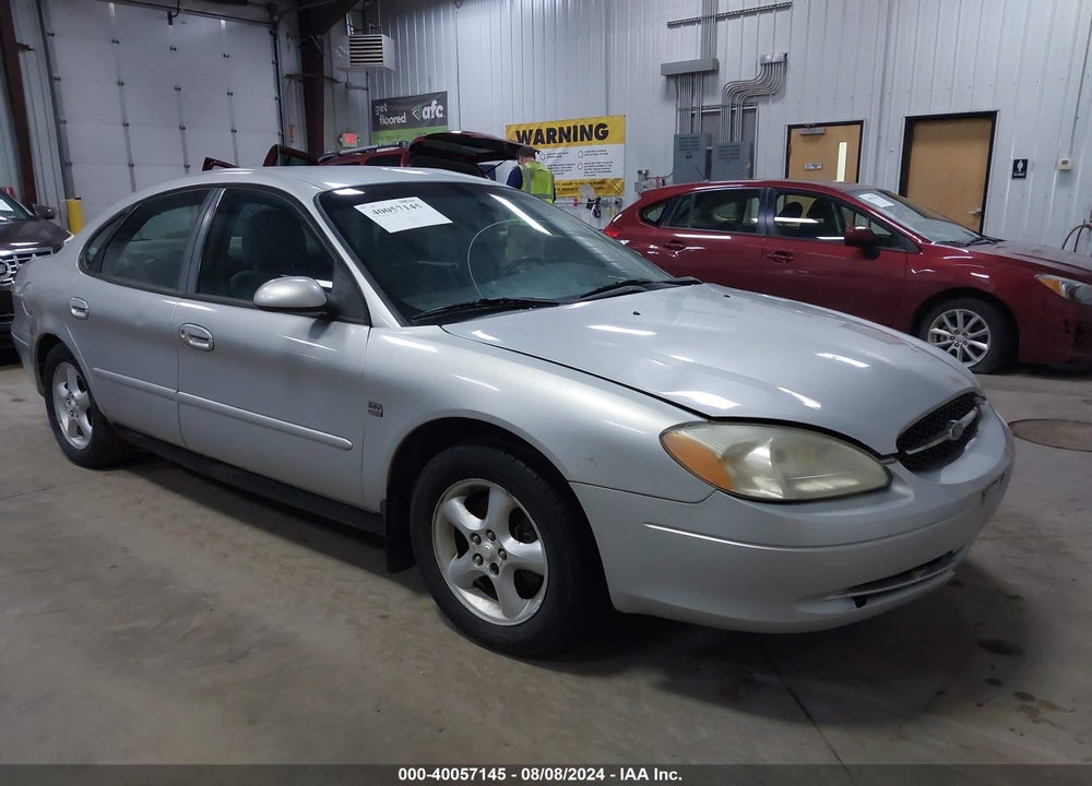 2001 FORD TAURUS SES VIN: 1FAFP55U61G261744