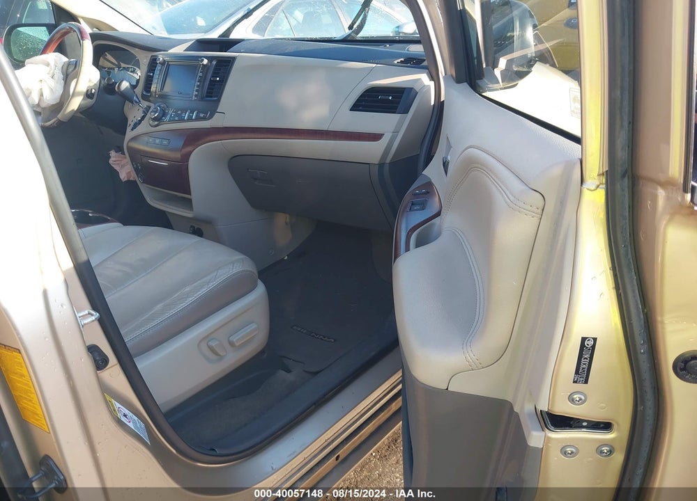 2012 TOYOTA SIENNA LIMITED V6 7 PASSENGER VIN: 5TDYK3DC8CS270369