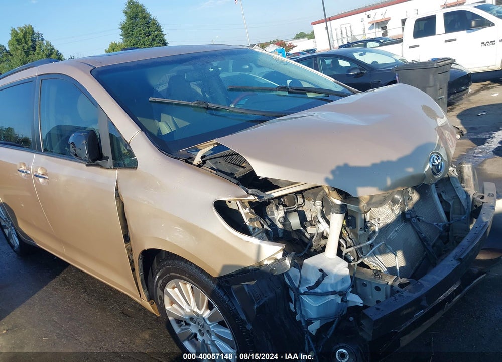 2012 TOYOTA SIENNA LIMITED V6 7 PASSENGER VIN: 5TDYK3DC8CS270369