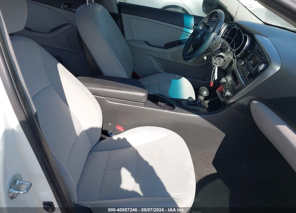 2015 KIA OPTIMA LX VIN: KNAGM4A78F5565496