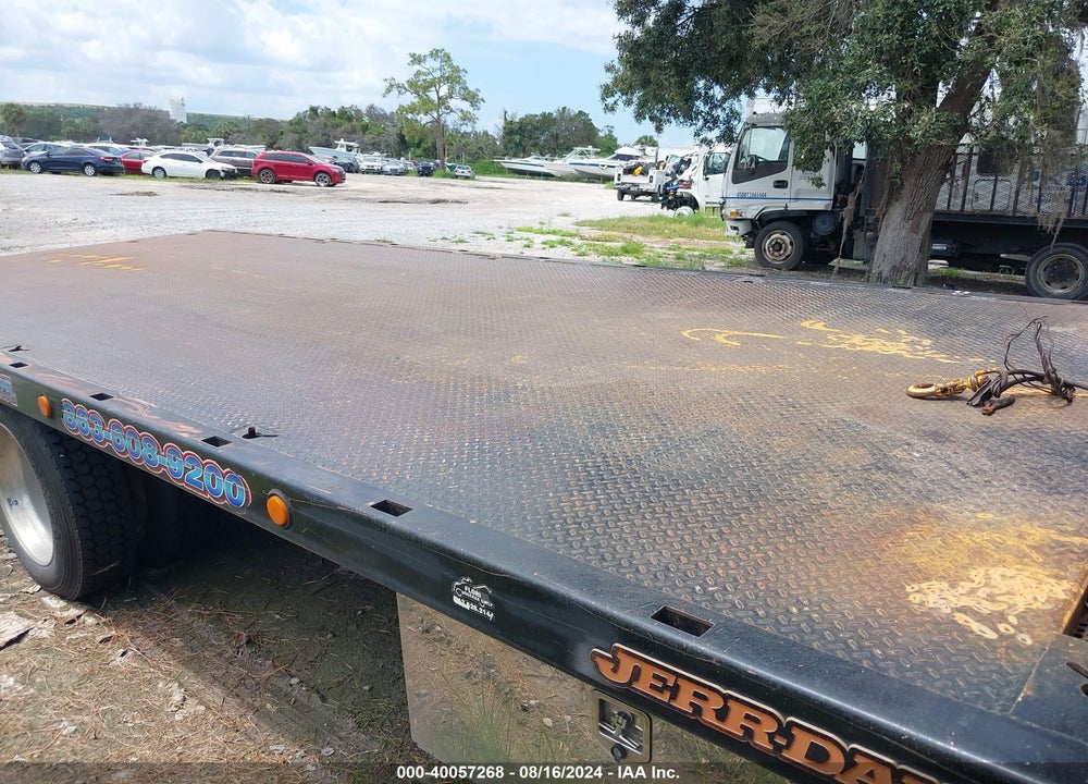 2018 PETERBILT 337 VIN: 2NP2HM6X9JM482185