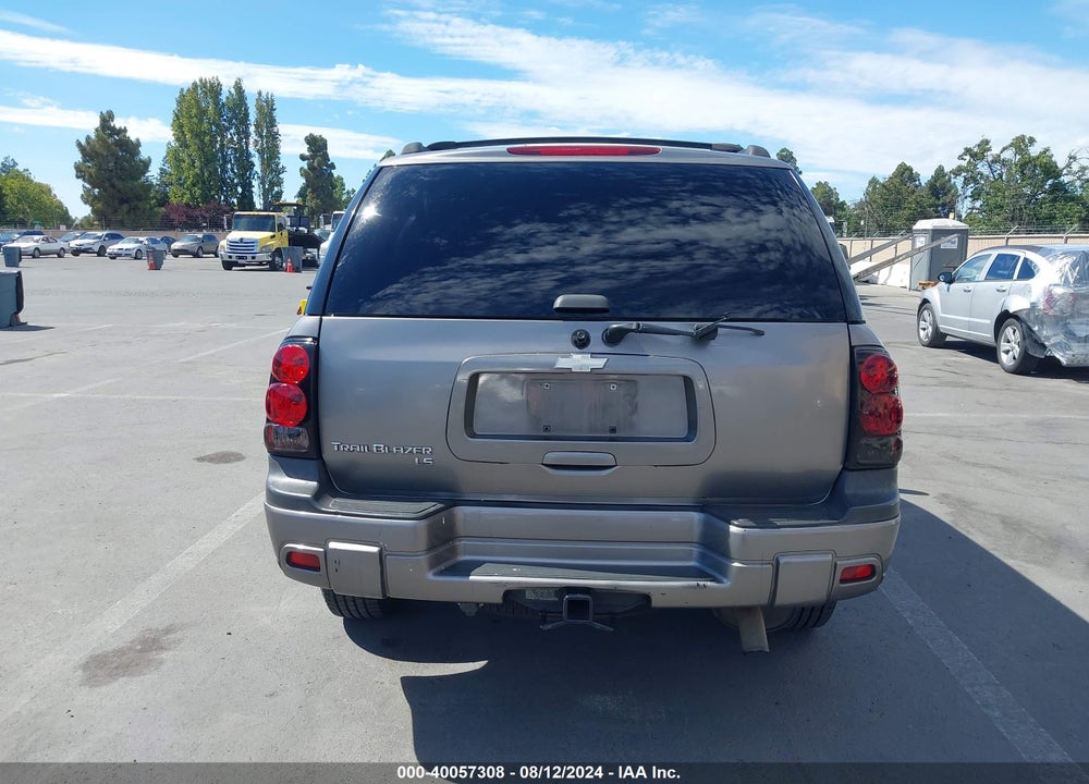 2005 CHEVROLET TRAILBLAZER LS VIN: 1GNDS13S952311623