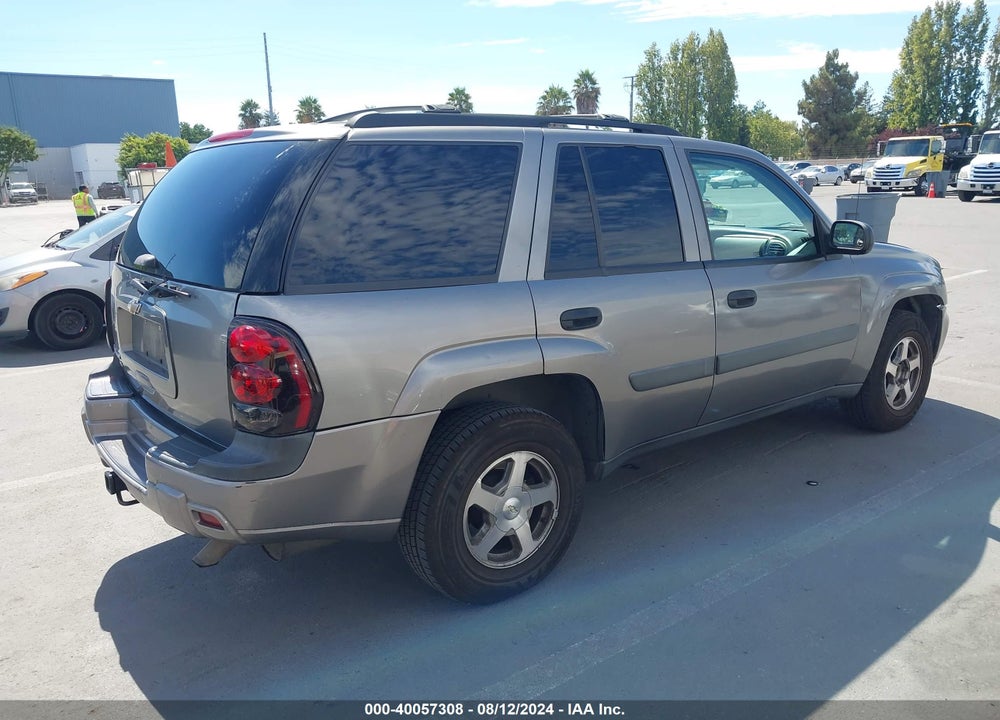 2005 CHEVROLET TRAILBLAZER LS VIN: 1GNDS13S952311623