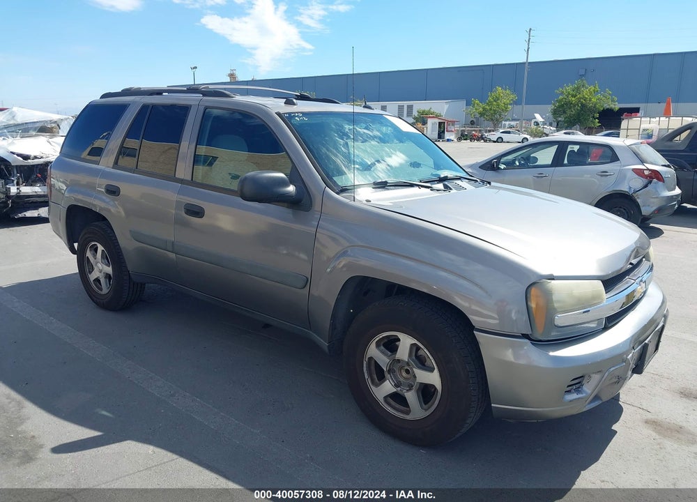 2005 CHEVROLET TRAILBLAZER LS VIN: 1GNDS13S952311623