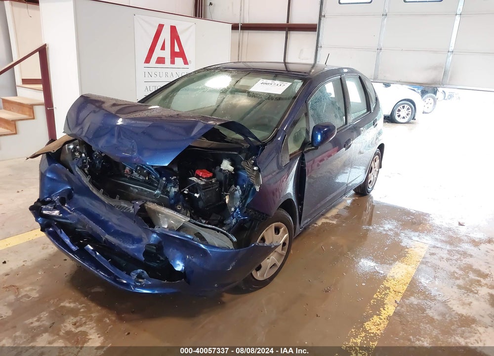 2013 HONDA FIT VIN: JHMGE8H32DC035607