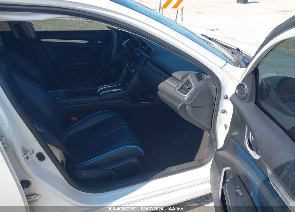 2018 HONDA CIVIC EX VIN: 19XFC2F84JE038026