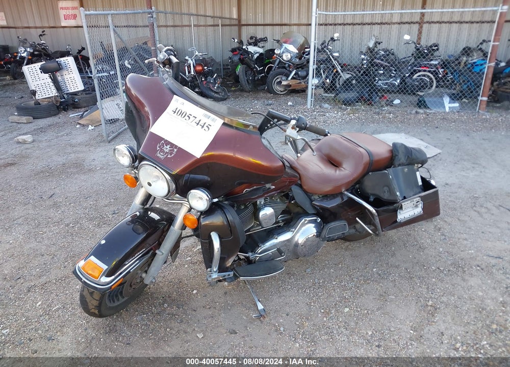 2011 HARLEY-DAVIDSON FLHTCU VIN: 1HD1FC417BB602780