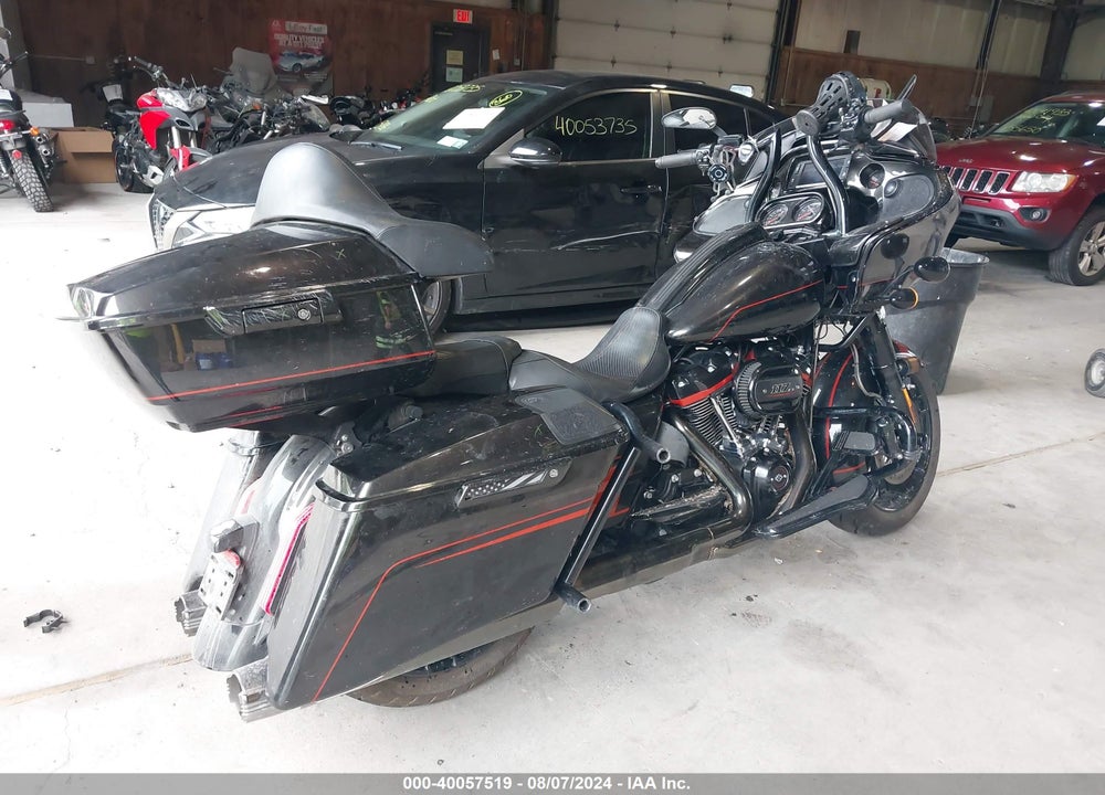 2018 HARLEY-DAVIDSON FLTRXSE CVO ROAD GLIDE VIN: 1HD1TCL10JB951823