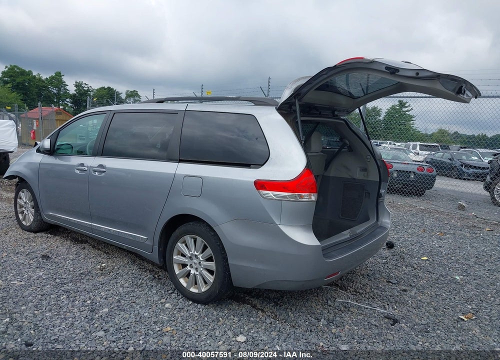 2011 TOYOTA SIENNA LE VIN: 5TDJK3DC1BS018916