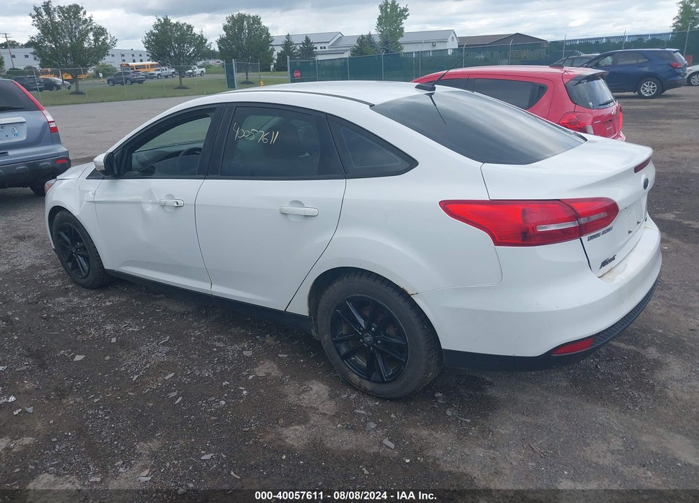 2017 FORD FOCUS SE VIN: 1FADP3F27HL345288