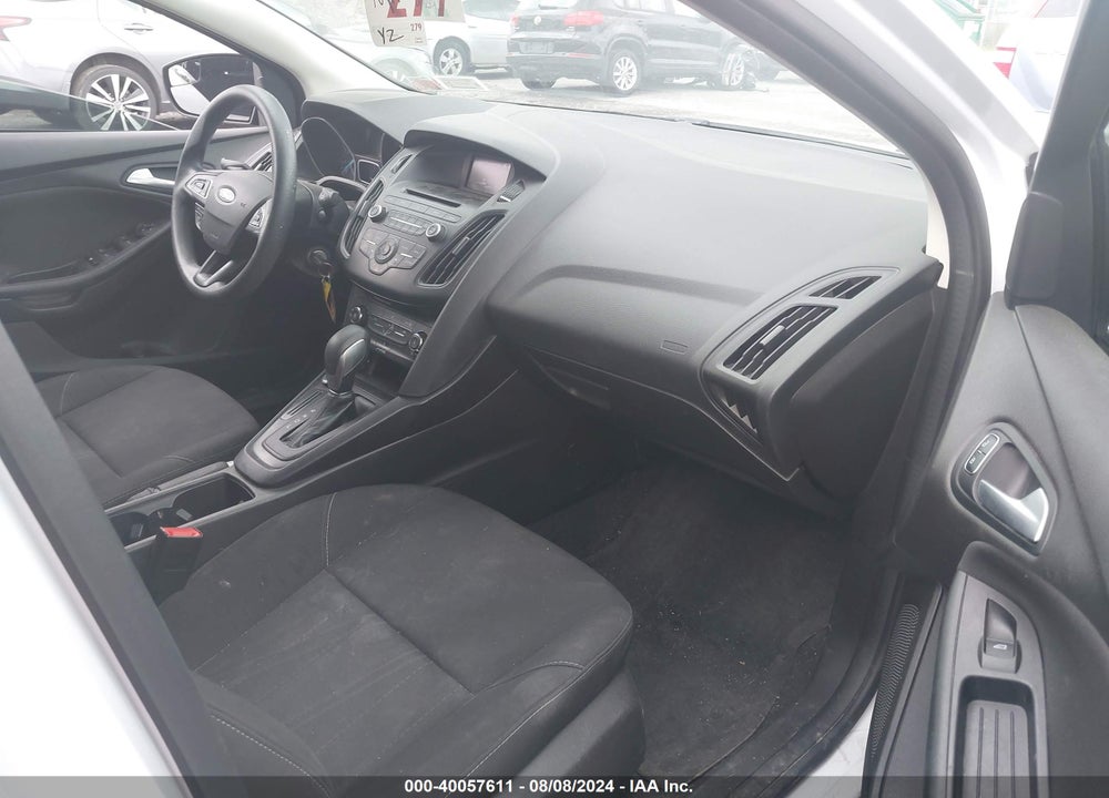 2017 FORD FOCUS SE VIN: 1FADP3F27HL345288