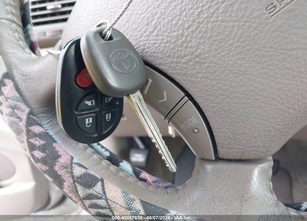 2006 TOYOTA SIENNA XLE VIN: 5TDZA22C16S488145