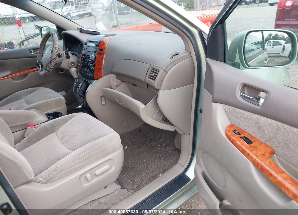2006 TOYOTA SIENNA XLE VIN: 5TDZA22C16S488145