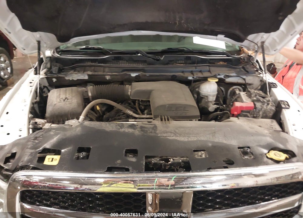 2019 RAM 1500 CLASSIC SLT 4X4 5'7 BOX VIN: 3C6RR7LG6KG670088