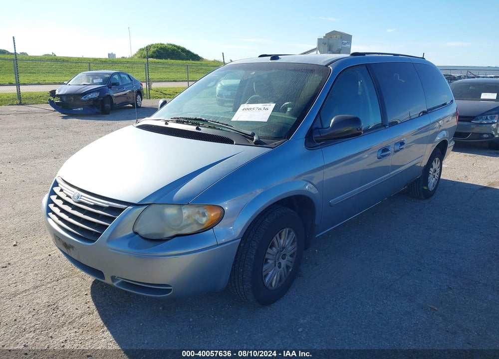 2005 CHRYSLER TOWN & COUNTRY LX VIN: 2C4GP44R95R519197