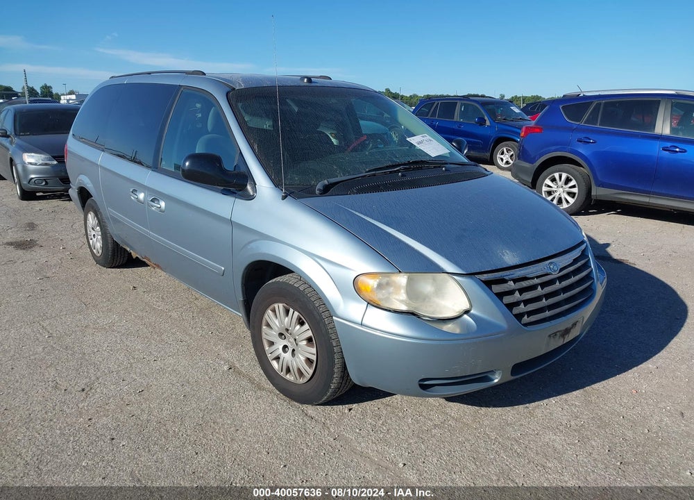 2005 CHRYSLER TOWN & COUNTRY LX VIN: 2C4GP44R95R519197