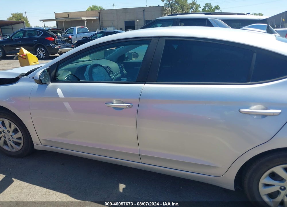 2018 HYUNDAI ELANTRA SE VIN: KMHD74LF2JU609438