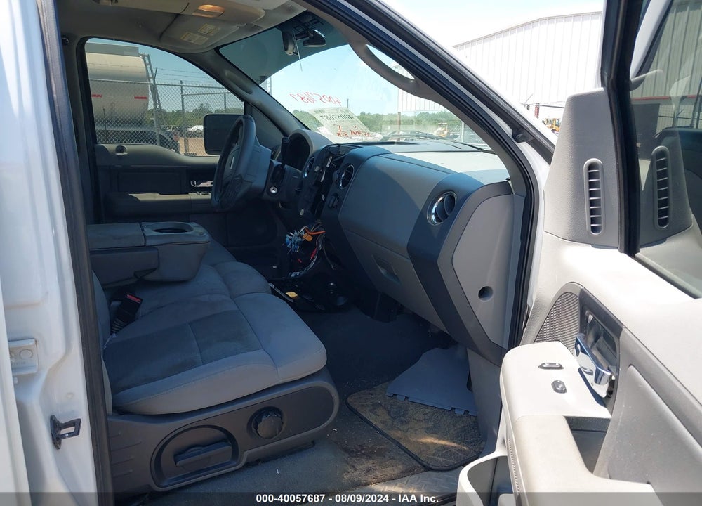 2005 FORD F-150 XLT VIN: 1FTRW12W85KC32337
