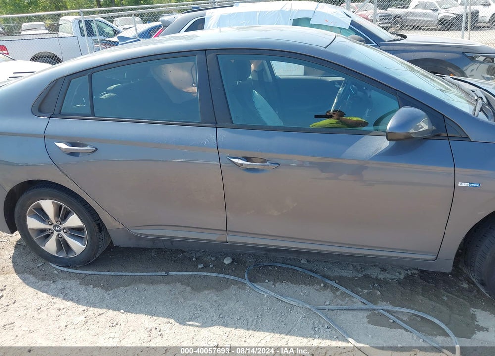 2019 HYUNDAI IONIQ PLUG-IN HYBRID VIN: KMHC65LD5KU164598