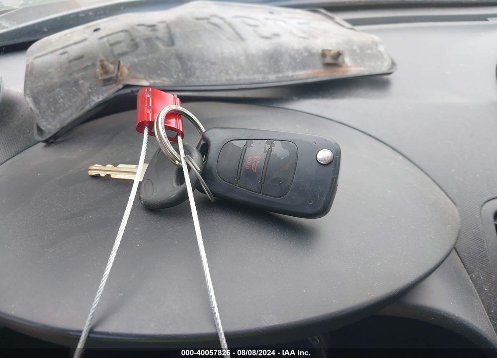 2011 KIA SOUL VIN: KNDJT2A21B7216232
