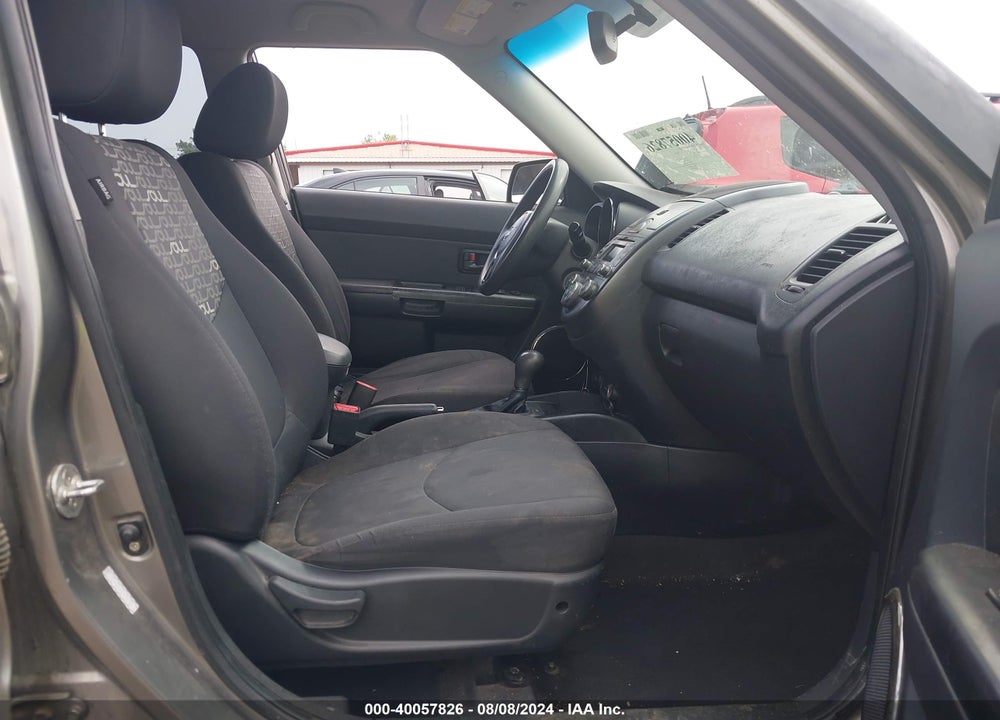 2011 KIA SOUL VIN: KNDJT2A21B7216232