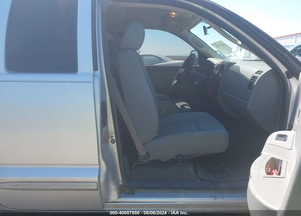 2005 DODGE DAKOTA SLT VIN: 1D7HW42N75S253190