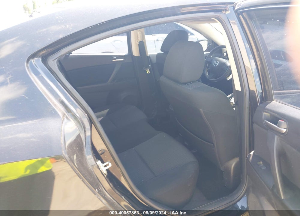 2013 MAZDA MAZDA3 VIN: JM1BL1U75D1845049