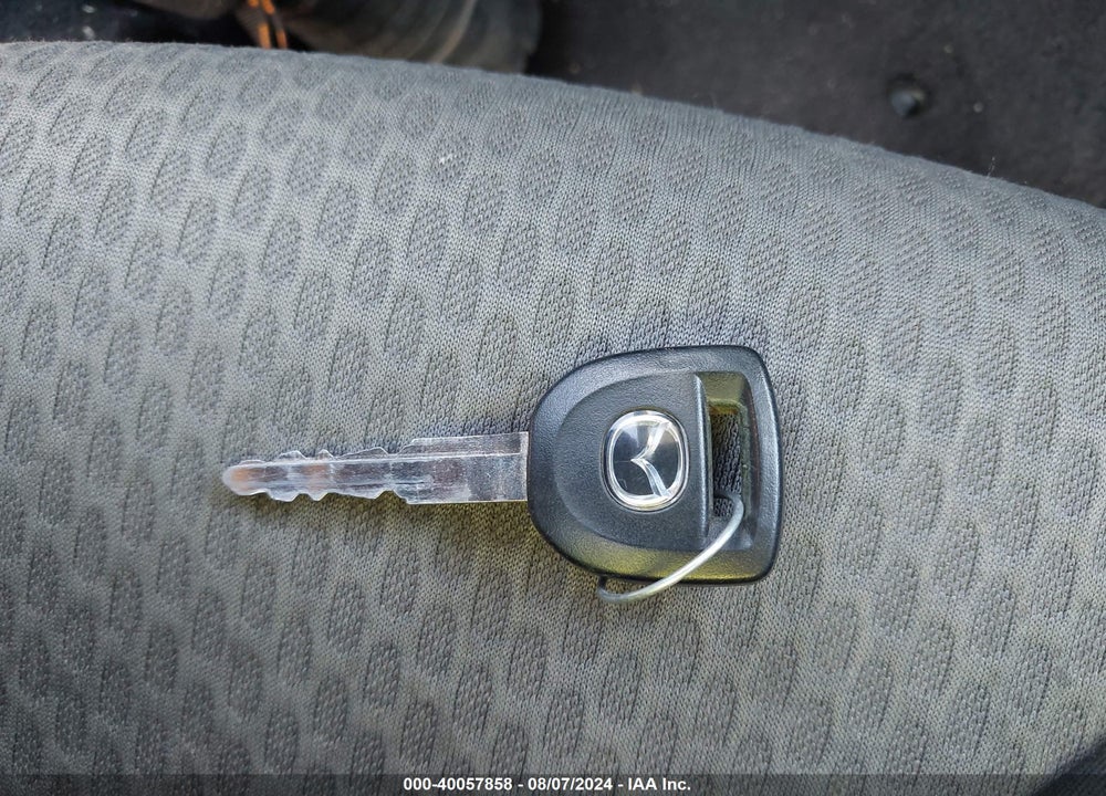 2006 MAZDA 3 I VIN: JM1BK12F961497188