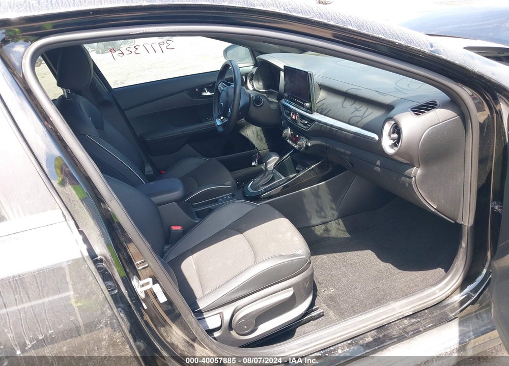 2023 KIA FORTE GT LINE VIN: 3KPF54AD0PE555746