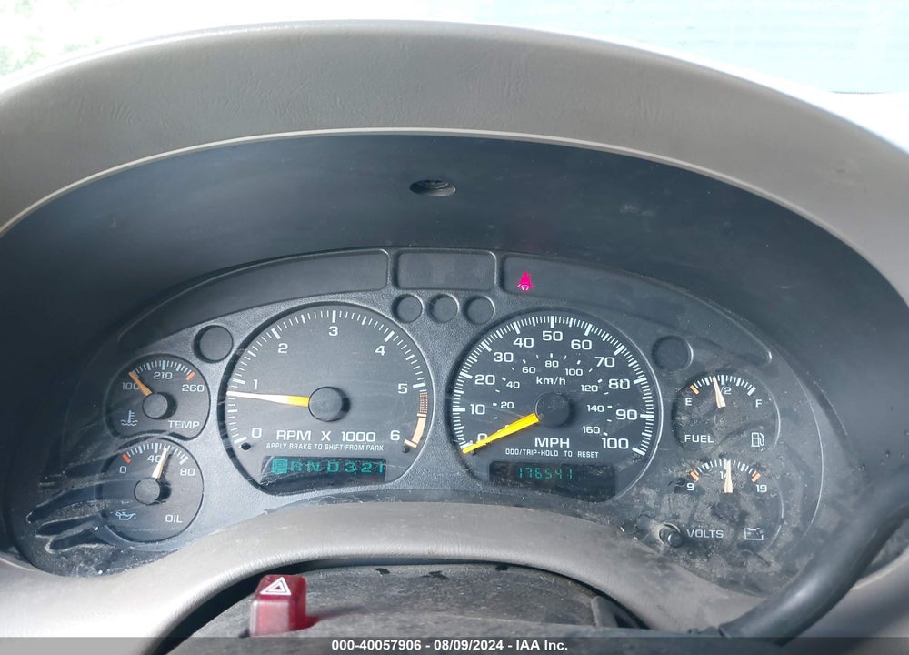 2000 CHEVROLET S-10 LS VIN: 1GCCS19W1Y8283607