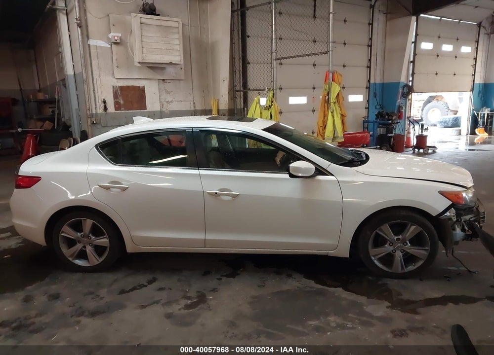2014 ACURA ILX VIN: 19VDE1F72EE005043