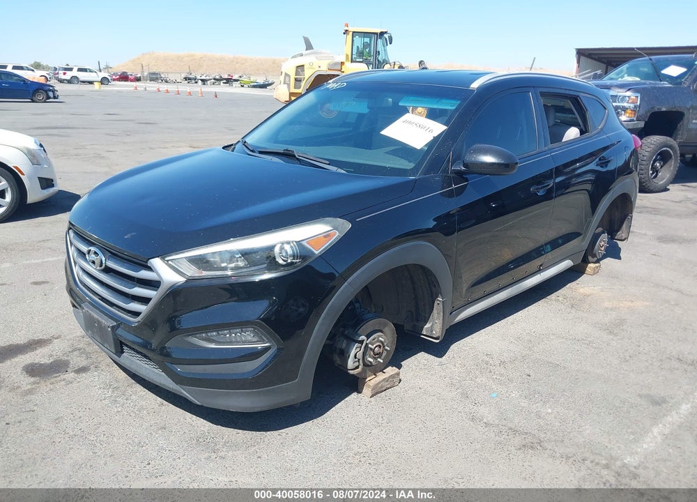 2017 HYUNDAI TUCSON SE VIN: KM8J33A43HU456945