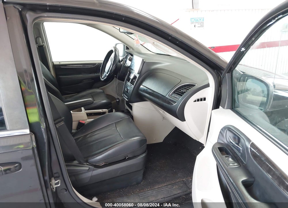 2013 CHRYSLER TOWN & COUNTRY TOURING VIN: 2C4RC1BG3DR638219