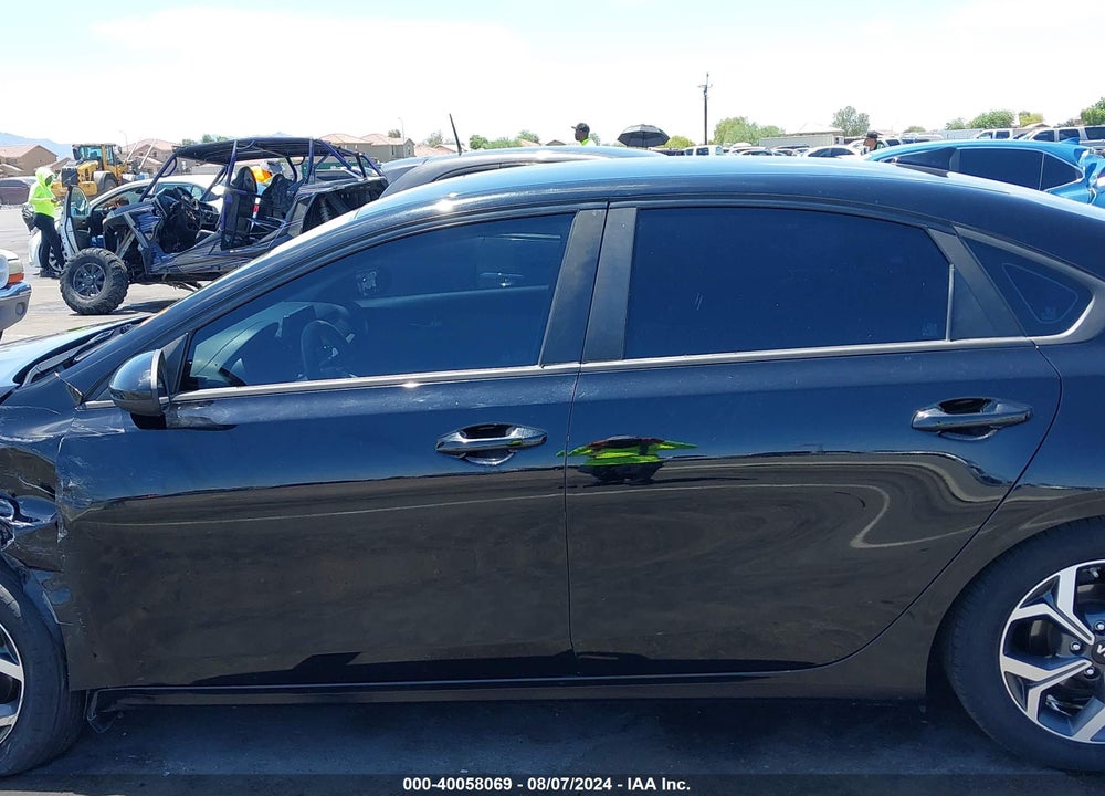2020 KIA FORTE LXS VIN: 3KPF24AD7LE154195