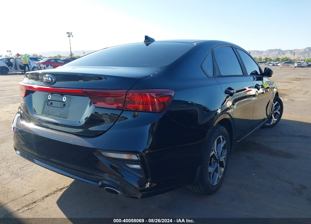 2020 KIA FORTE LXS VIN: 3KPF24AD7LE154195