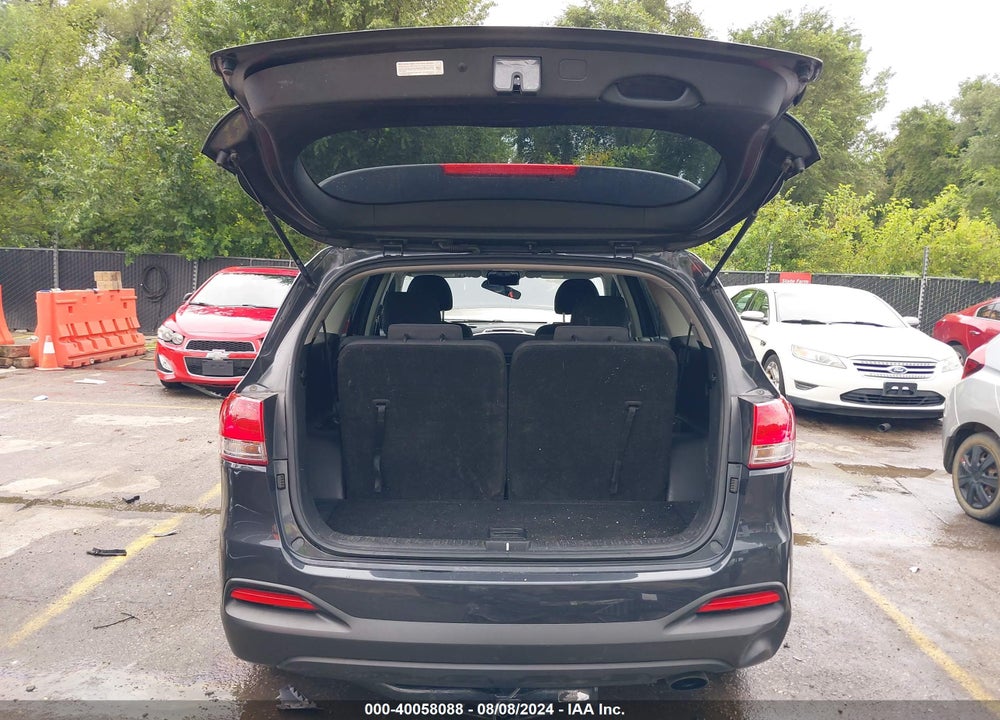 2018 KIA SORENTO 2.4L LX VIN: 5XYPGDA3XJG404493