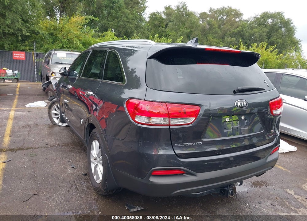 2018 KIA SORENTO 2.4L LX VIN: 5XYPGDA3XJG404493