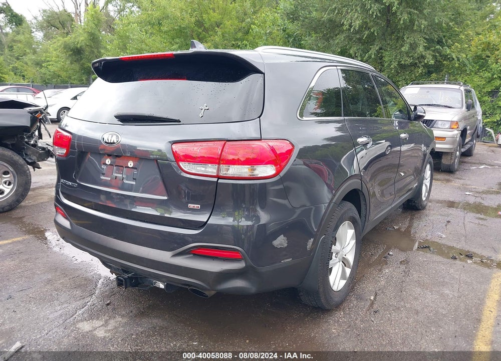 2018 KIA SORENTO 2.4L LX VIN: 5XYPGDA3XJG404493