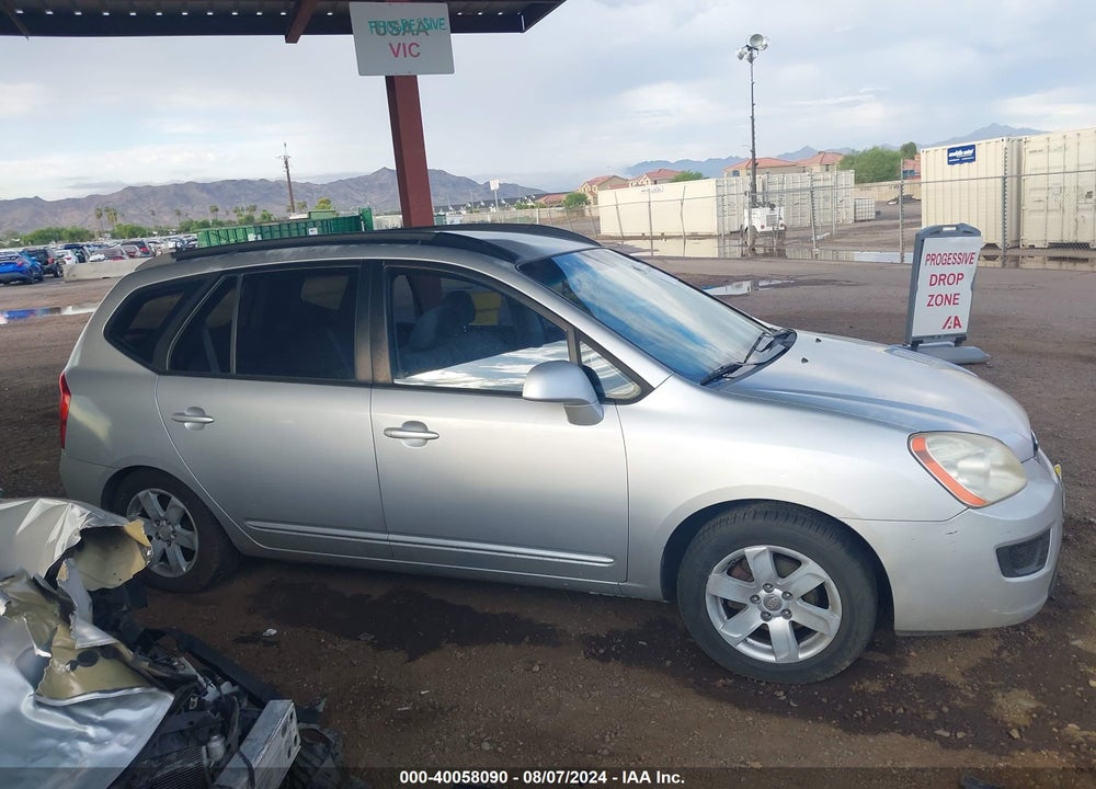 2008 KIA RONDO LX V6 VIN: KNAFG526887152807
