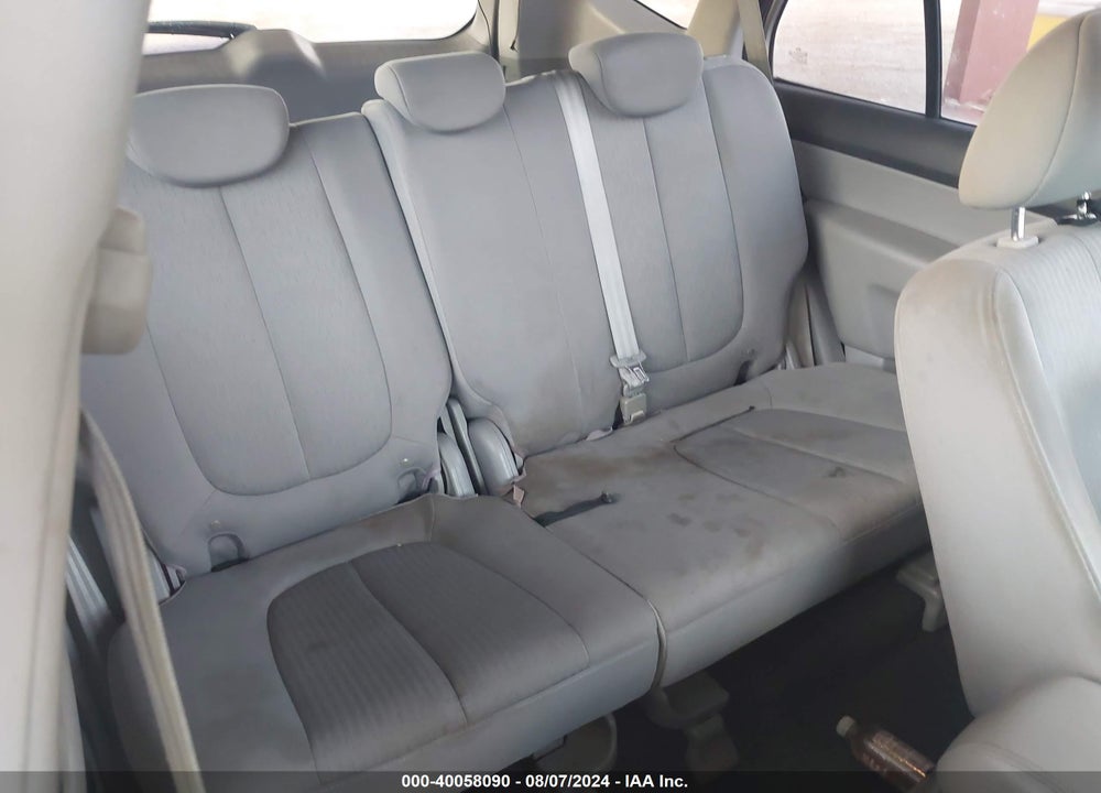 2008 KIA RONDO LX V6 VIN: KNAFG526887152807