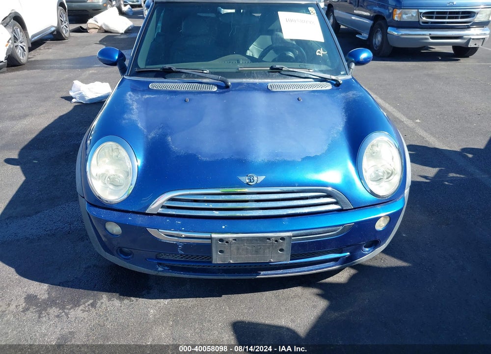 2007 MINI COOPER VIN: WMWRF33507TG16644