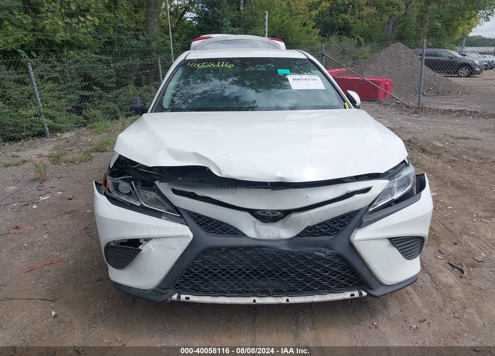 2018 TOYOTA CAMRY SE VIN: 4T1B11HK5JU036872