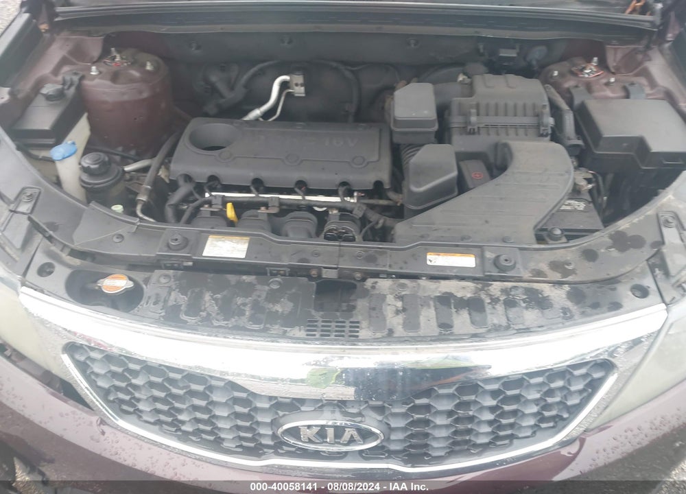 2011 KIA SORENTO LX VIN: 5XYKT4A10BG181077