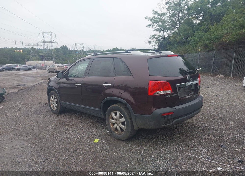 2011 KIA SORENTO LX VIN: 5XYKT4A10BG181077