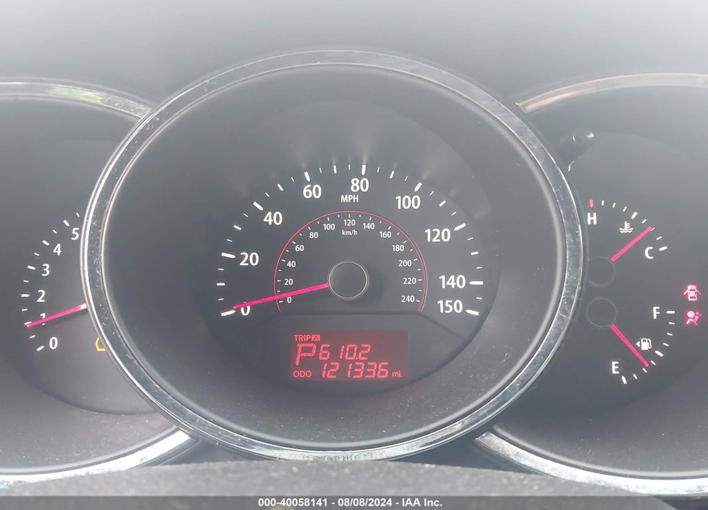 2011 KIA SORENTO LX VIN: 5XYKT4A10BG181077